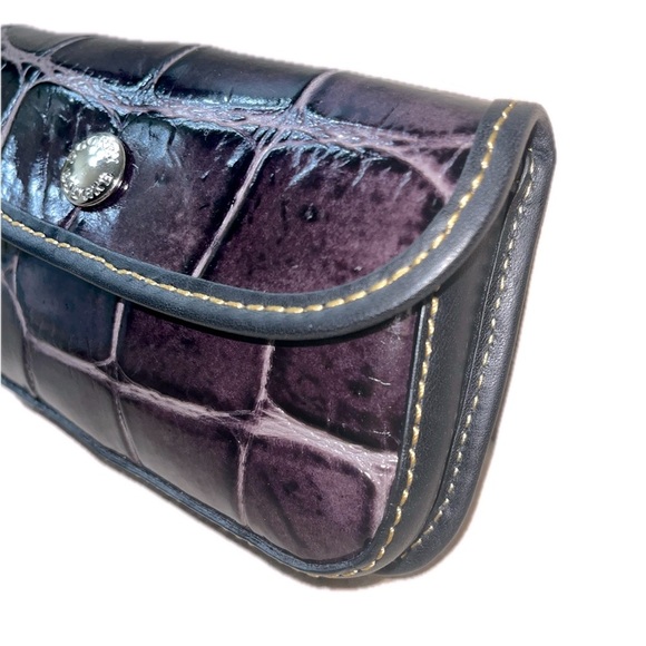 Dooney & Bourke Nile Collection Leather Wristlet Black & Croc Purple Leather - Picture 3 of 13